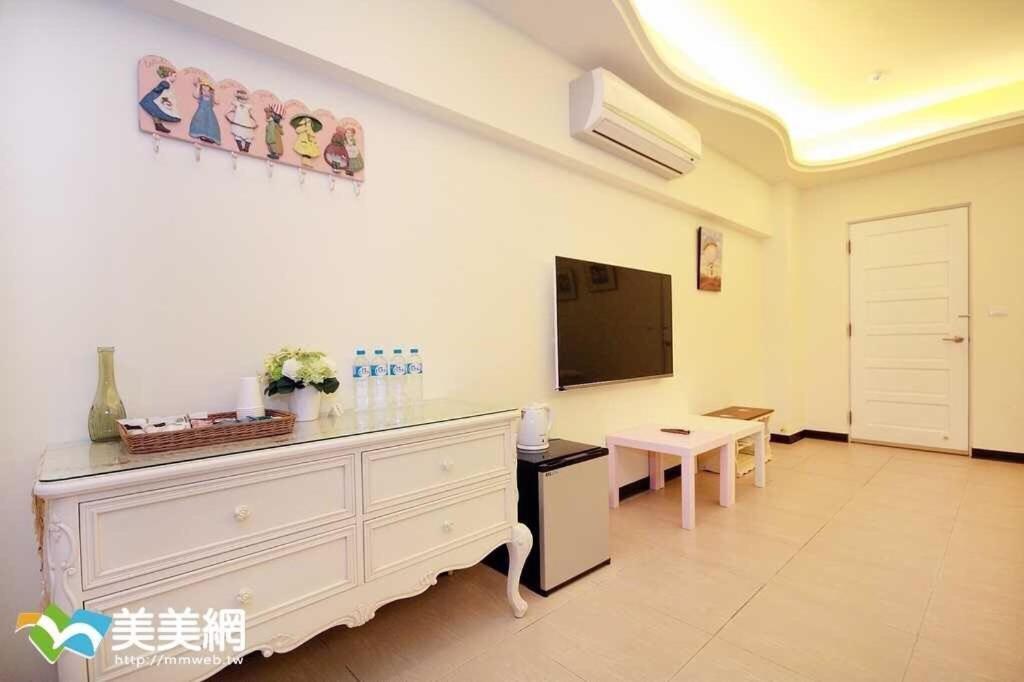 來嘉小棧 Bed & Breakfast นครเจียอี้ ภายนอก รูปภาพ